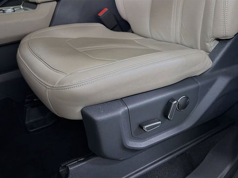 Used 2024 Ford Expedition Max Limited image 24