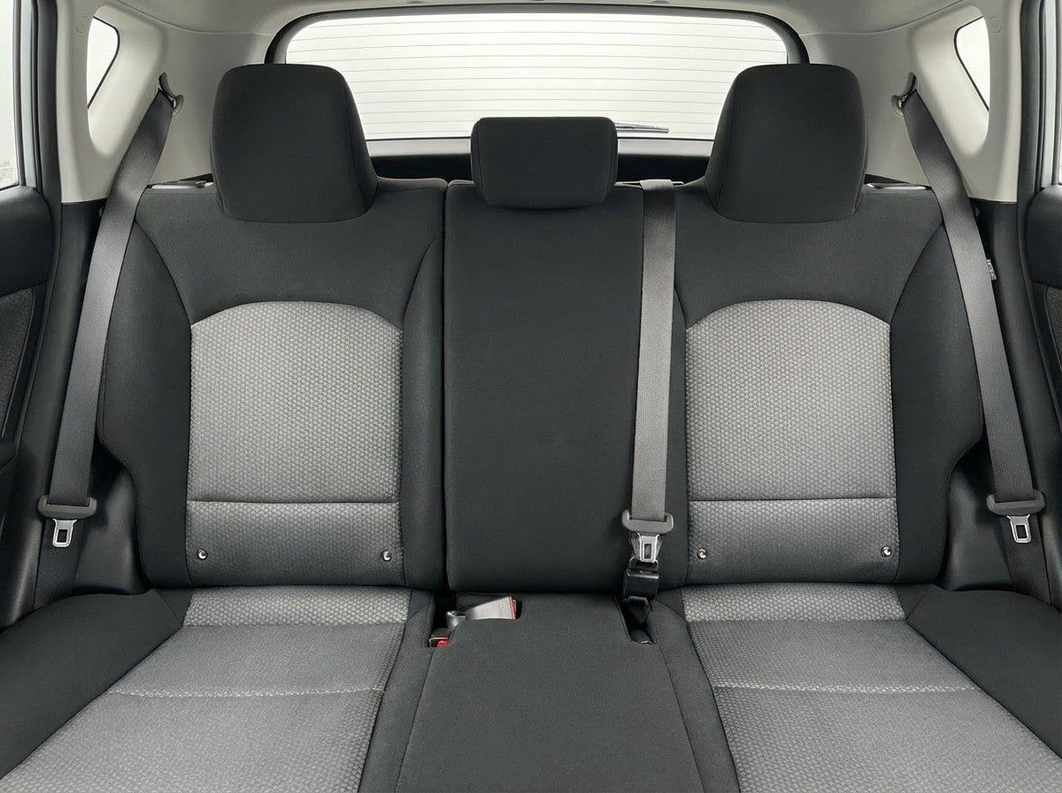 Used 2025 Kia Soul LX w/ LX Technology Package FWD image 14
