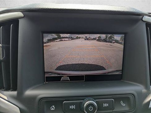 Used 2024 GMC Terrain SLE AWD/4WD image 18