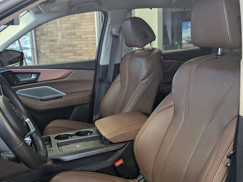 Used 2025 Acura MDX SH-AWD w/ Technology Package image 10