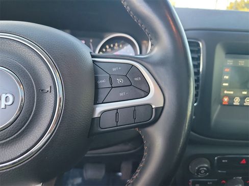 Used 2020 Jeep Compass Latitude image 21