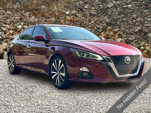 Used 2019 Nissan Altima 2.5 Platinum FWD image 10