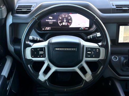 Used 2020 Land Rover Defender 110 HSE image 17