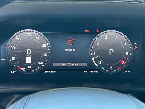 Used 2024 Land Rover Defender 110 X-Dynamic SE AWD/4WD image 32