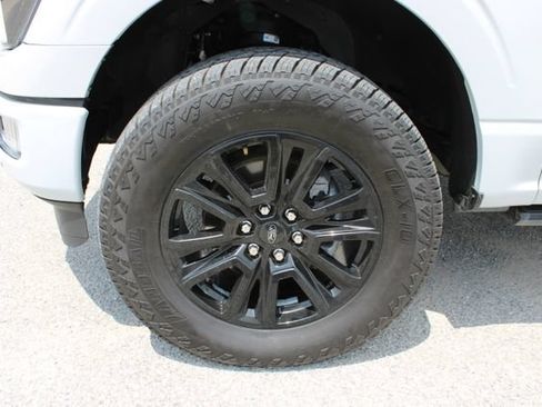 Used 2024 Ford F150 Platinum w/ FX4 Off-Road Package AWD/4WD image 9