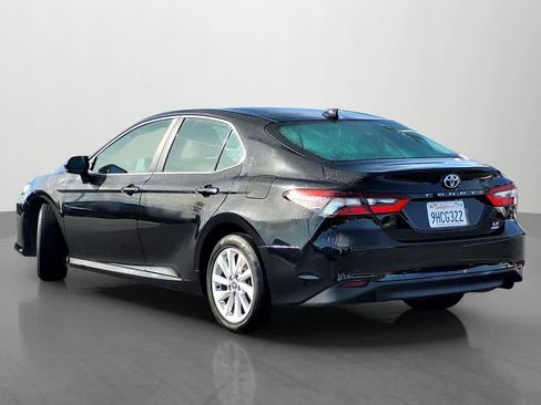 Used 2023 Toyota Camry LE image 4