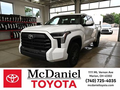 Used 2023 Toyota Tundra SR5 w/ SR5 Convenience Package AWD/4WD image 1