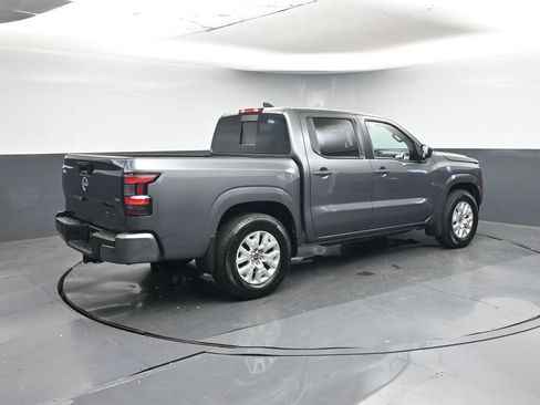 Used 2024 Nissan Frontier SV w/ SV Convenience Package image 5