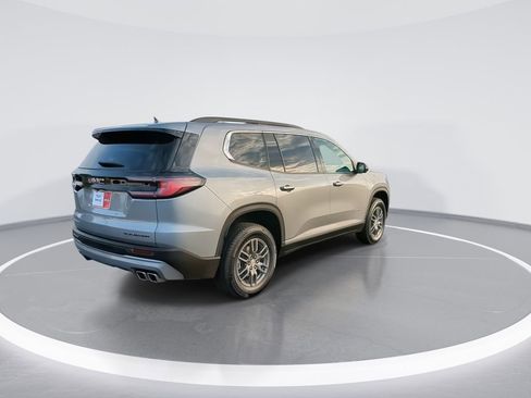 Used 2025 GMC Acadia Elevation image 8