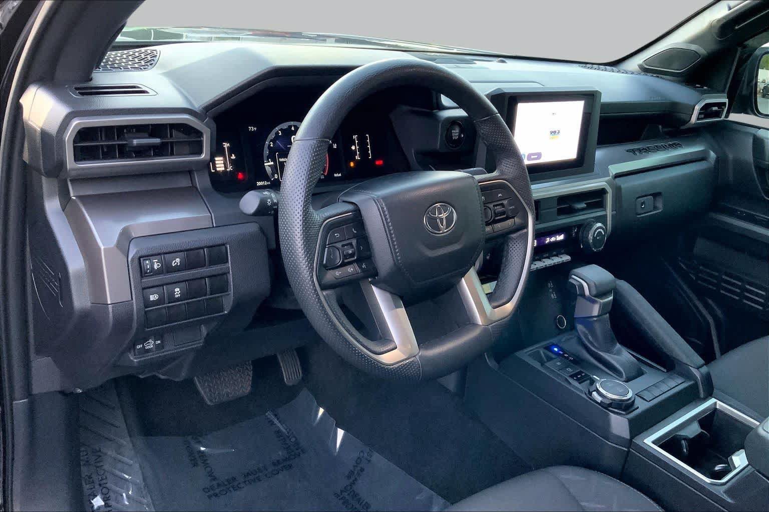 Used 2024 Toyota Tacoma SR5 AWD/4WD image 15