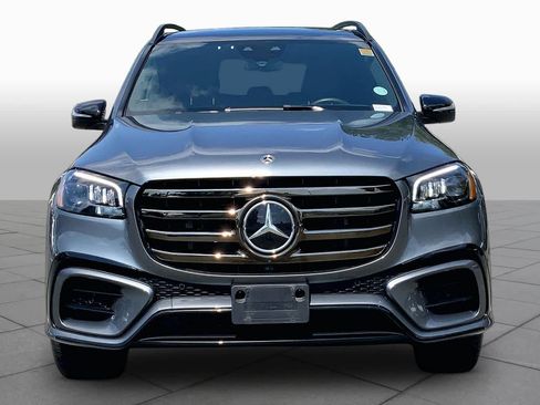 Used 2025 Mercedes-Benz GLS 450 4MATIC image 4