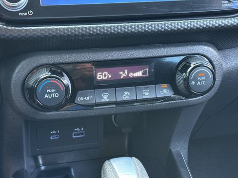 Used 2021 Nissan Kicks SV FWD image 23