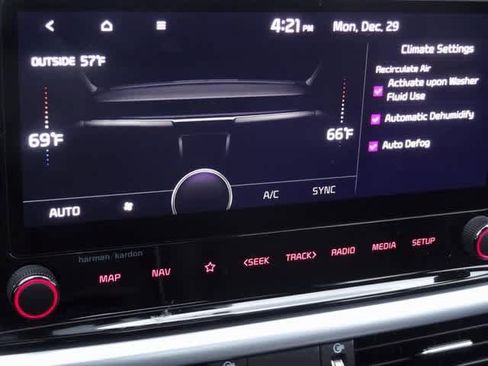 Used 2024 Kia Forte GT-Line w/ GT-Line Premium Package image 25