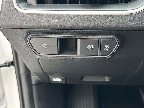 New 2025 Kia K4 LXS image 16