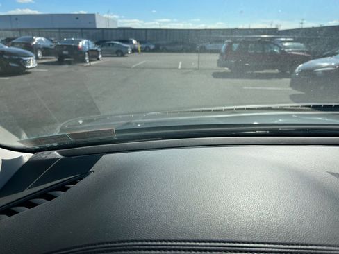 Used 2025 Volkswagen Jetta SE image 33