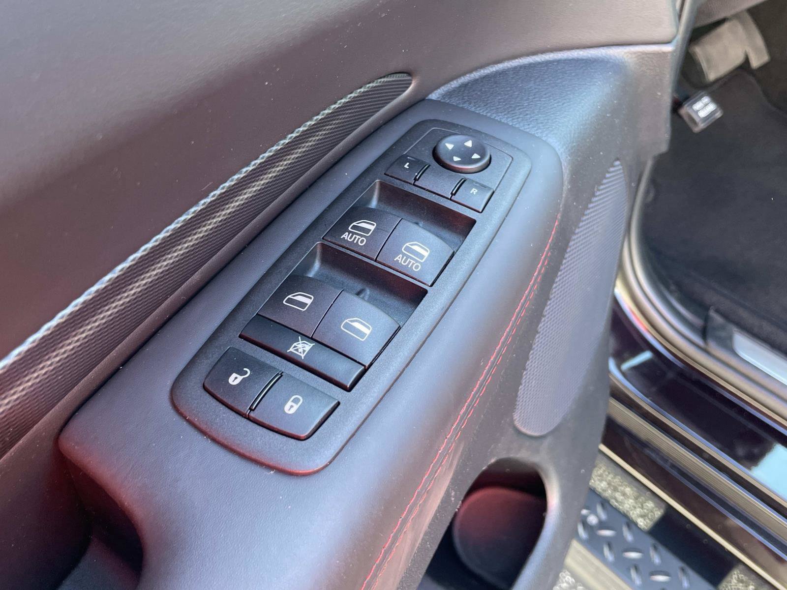 Used 2023 Dodge Durango GT RWD image 22