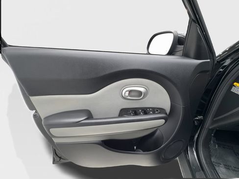 Used 2014 Kia Soul + w/ UVO w/Eservices Package FWD image 20