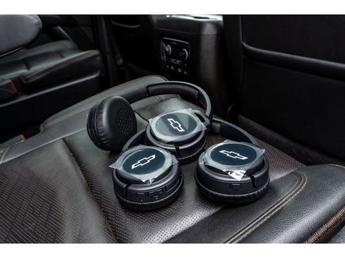 Used 2022 Chevrolet Tahoe High Country w/ Premium Package image 19