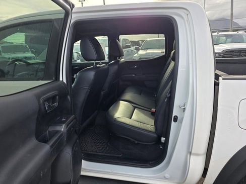 Used 2021 Toyota Tacoma 4x4 Double Cab image 11