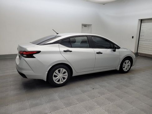 Used 2020 Nissan Versa S FWD image 10