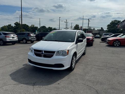Used 2017 Dodge Grand Caravan SE w/ Power Window Group FWD image 7