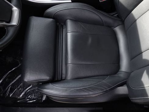 Used 2020 Subaru Ascent Limited w/ Technology Package image 18