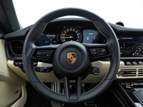 Used 2022 Porsche 911 GT3 image 28