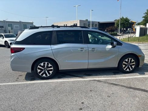 Used 2026 Honda Odyssey EX-L image 12