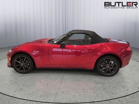Used 2016 MAZDA MX-5 Miata Club image 9