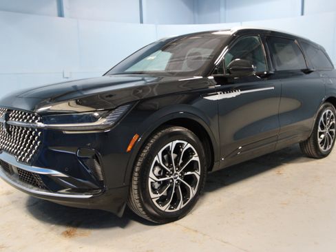 New 2026 Lincoln Nautilus Reserve image 34