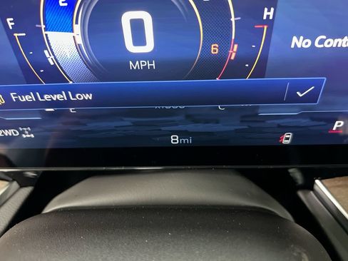 Used 2025 Chevrolet Suburban High Country AWD/4WD image 12