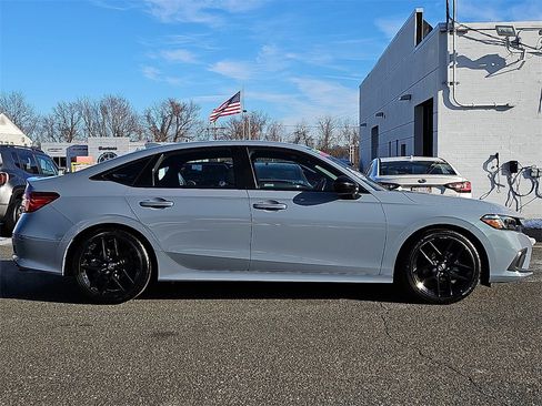 Used 2023 Honda Civic Sport image 7