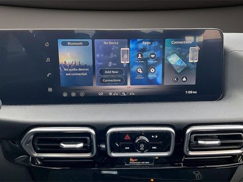 New 2026 Nissan Sentra SV w/ SV Convenience Package image 6