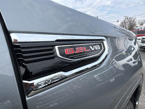 New 2026 GMC Sierra 1500 SLT w/ SLT Premium Plus Package image 9