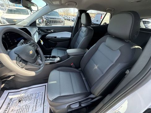 New 2026 Chevrolet Trax LT image 11