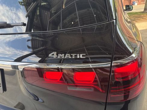 Certified 2025 Mercedes-Benz GLS 450 4MATIC image 11