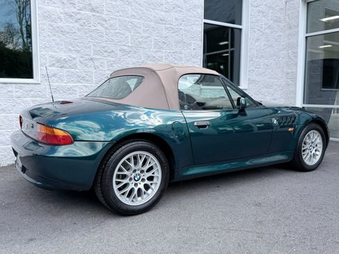 Used 1999 BMW Z3 2.5i RWD image 49