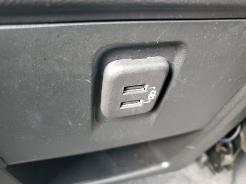 Used 2019 Chevrolet Traverse LS image 15