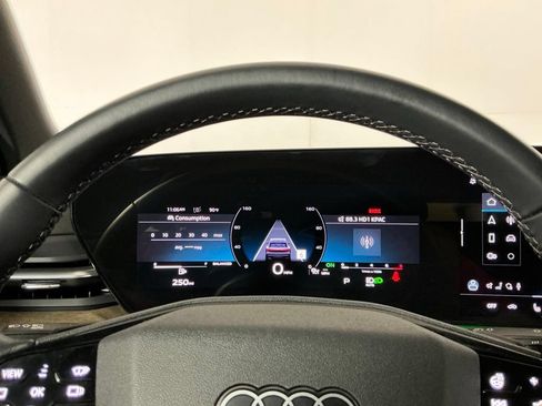 Used 2025 Audi Q5 Premium Plus w/ Premium Plus AWD/4WD image 10