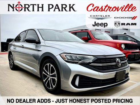 Used 2024 Volkswagen Jetta Sport image 1