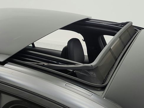 Used 2024 Mercedes-Benz C 300 Sedan image 23