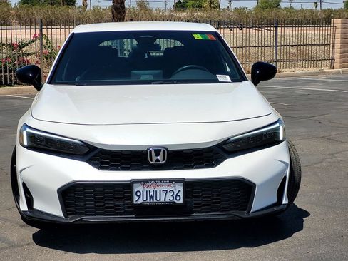 Used 2025 Honda Civic Sport image 2