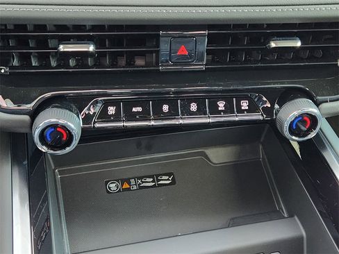 New 2026 Chevrolet Suburban LT w/ Comfort Package image 15