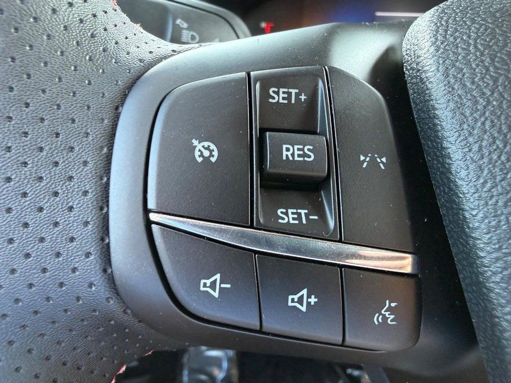 New 2026 Ford Escape ST-Line w/ Cold Weather Package AWD/4WD image 10
