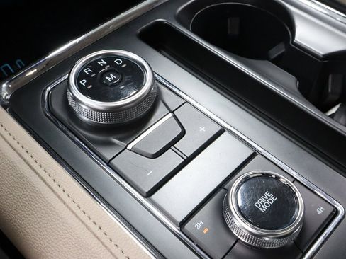 Certified 2024 Ford Expedition Max XLT image 34