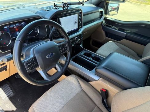 Used 2022 Ford F150 XLT w/ Equipment Group 302A High image 9