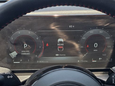 Certified 2025 Nissan Kicks SR FWD image 18