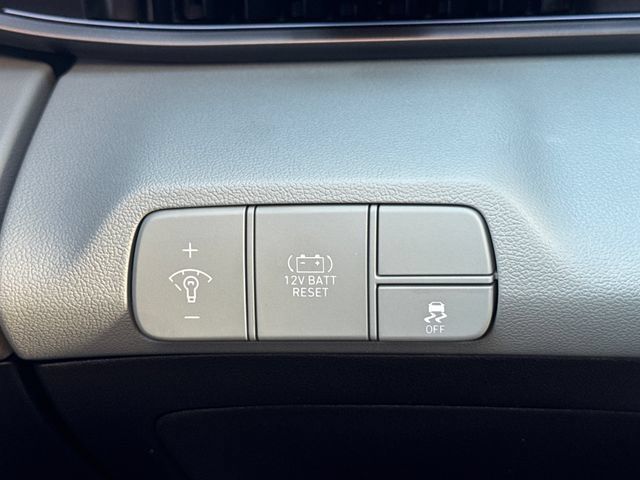 New 2026 Hyundai Elantra Limited FWD image 25