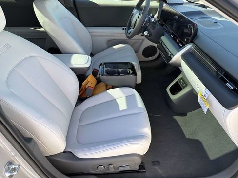 New 2026 Hyundai Ioniq 5 Limited image 13