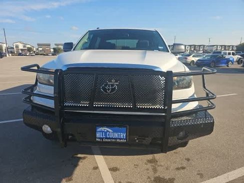 Used 2012 Toyota Tundra 4x4 CrewMax image 2
